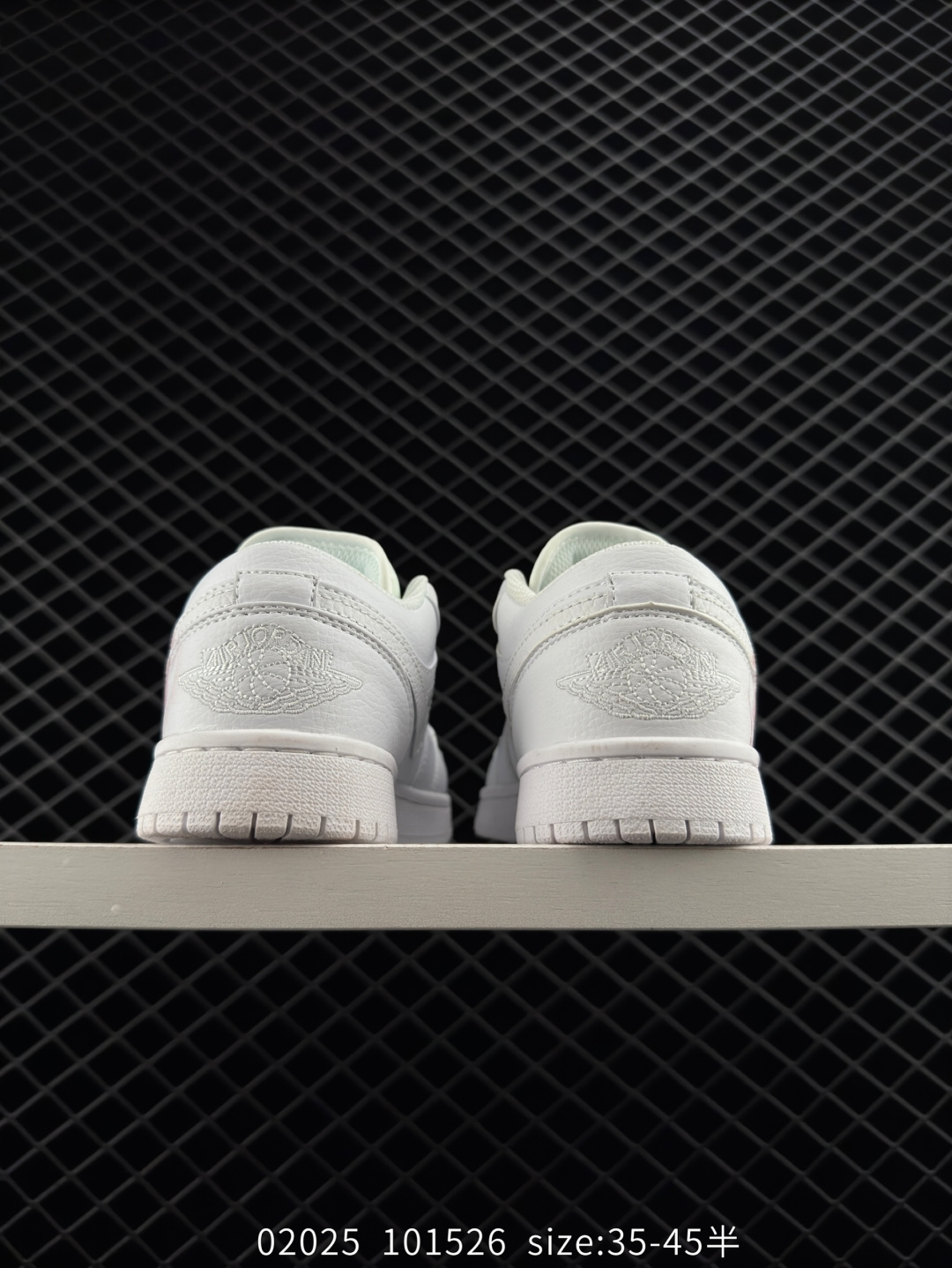 Air Jordan 1 Low “Black Toe”